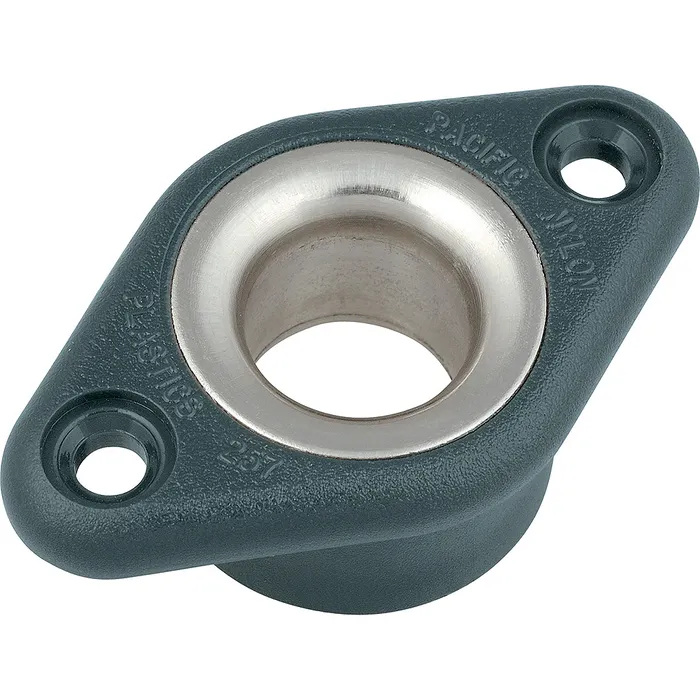 Buje para atornillar, interior inox (13mm int. x 13mm prof.)